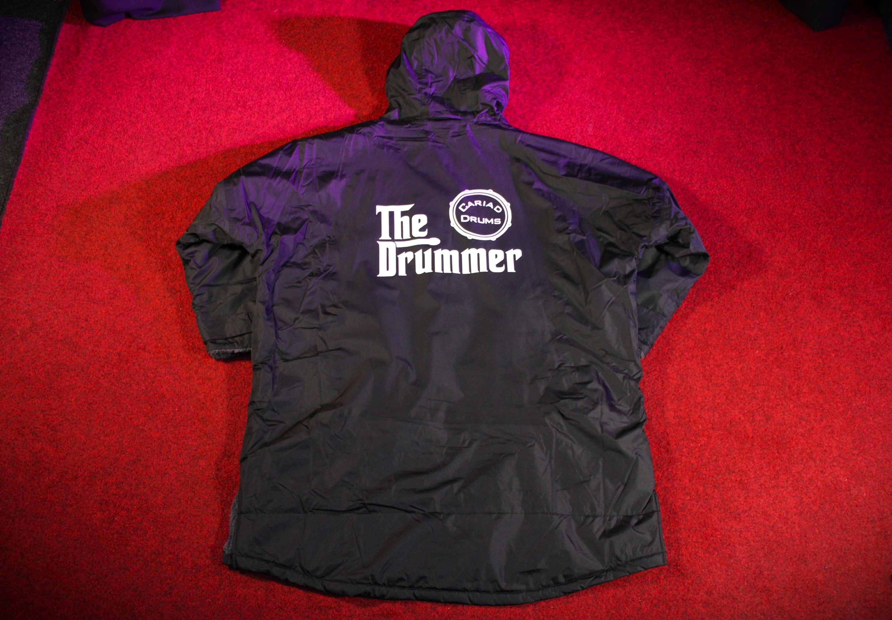 Cariad Dry Robe - Black/Grey