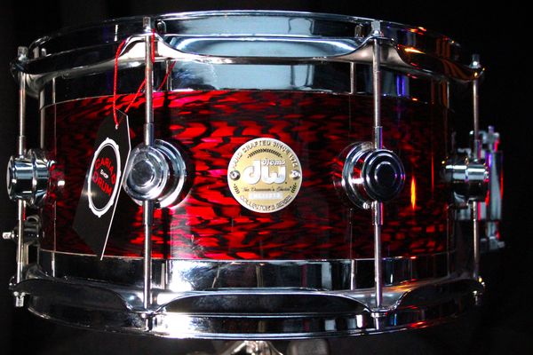 Dw 13'' x 7''Collector's Series Maple Shell Snare Drum - Red Silk