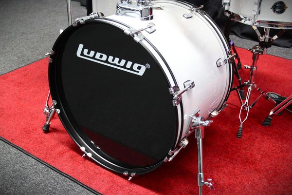 Ludwig Accent Fuse 20" 5pc Drum Kit - Silver Sparkle