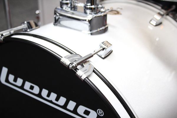 Ludwig Accent Fuse 20" 5pc Drum Kit - Silver Sparkle