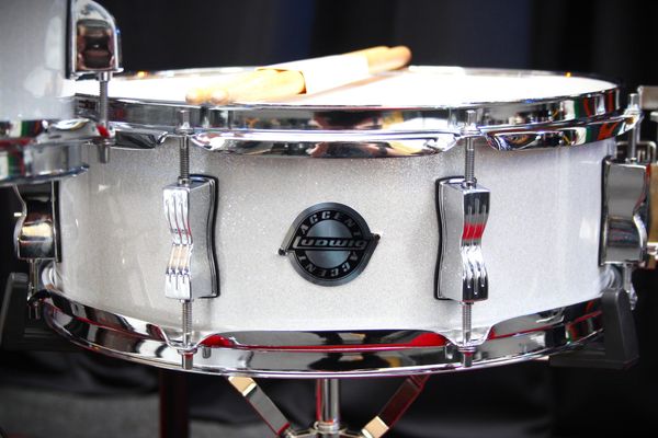 Ludwig Accent Fuse 20" 5pc Drum Kit - Silver Sparkle