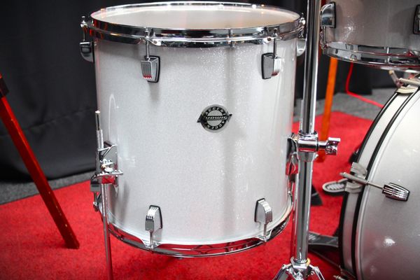 Ludwig Accent Fuse 20" 5pc Drum Kit - Silver Sparkle