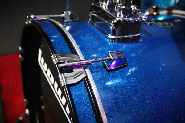 Ludwig Accent Fuse 5pc 20'' Drum Kit w/ Hardware & Cymbals - Blue Sparkle