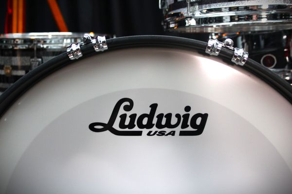 Ludwig Classic Maple FAB Shell Pack - Digital Black Sparkle