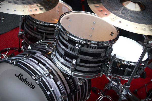 Ludwig Classic Maple FAB Shell Pack - Digital Black Sparkle