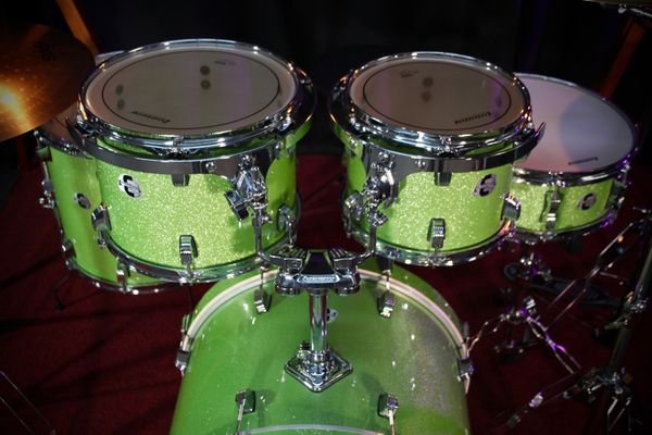 Ludwig Element Evolution 5pc 20” Drum Kit w/ Hardware & Cymbals - Mint Sparkle