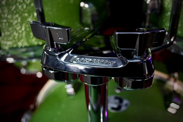 Ludwig Element Evolution 5pc 20” Drum Kit w/ Hardware & Cymbals - Mint Sparkle