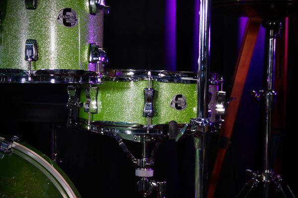 Ludwig Element Evolution 5pc 20” Drum Kit w/ Hardware & Cymbals - Mint Sparkle