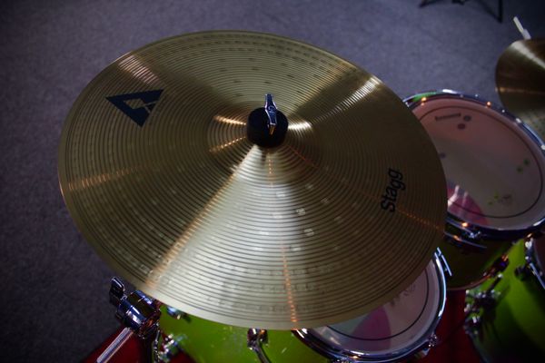 Ludwig Element Evolution 5pc 20” Drum Kit w/ Hardware & Cymbals - Mint Sparkle