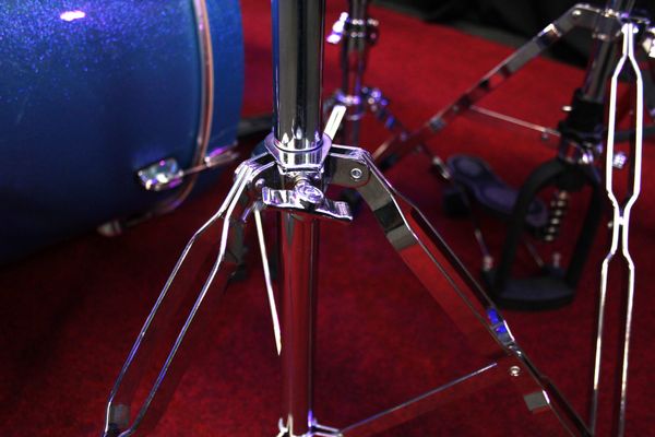 Ludwig Element Evolution 5pc Drum Kit w/ Cymbals & Hardware - Blue Sparkle