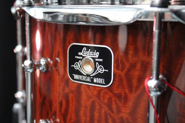 Ludwig Universal Beech 14" x 6.5" Snare Drum