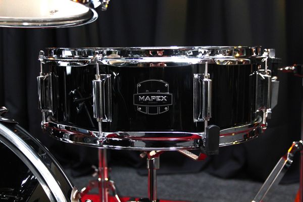Mapex Comet Fusion 18" 5pc Drum Kit w/hardware - Dark Black