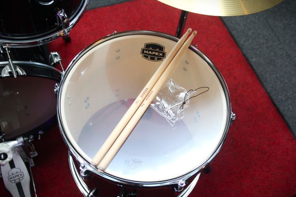 Mapex Comet Fusion 18" 5pc Drum Kit w/hardware - Dark Black