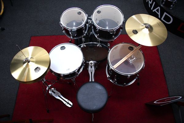 Mapex Comet Fusion 18" 5pc Drum Kit w/hardware - Dark Black