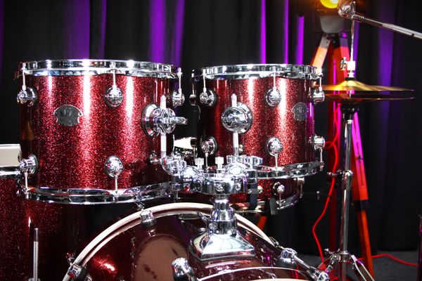 Natal Arcadia 5pc 22'' Drum Kit w/hardware - Burgundy Sparkle