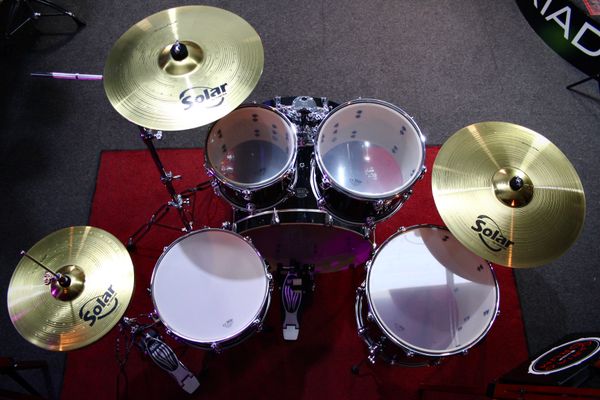 Natal Arcadia 5pc 22” Drum Kit w/Hardware - Black Sparkle