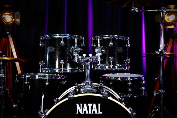 Natal Arcadia 5pc 22” Drum Kit w/Hardware - Black Sparkle