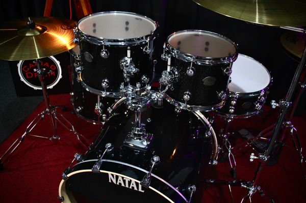Natal Arcadia 5pc 22” Drum Kit w/Hardware - Black Sparkle
