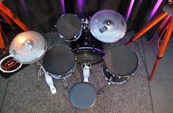 Natal DNA Stealth 18" 4pc Drum Kit - Black