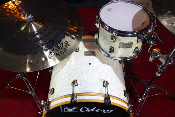Odery Fluence Jazz 20" 4pc Drum Kit w/ Hardware - White Marine Pearl