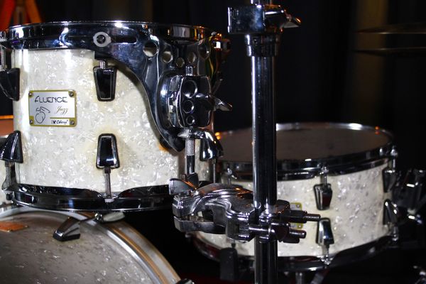 Odery Fluence Jazz 20" 4pc Drum Kit w/ Hardware - White Marine Pearl