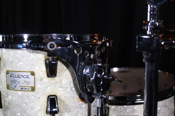Odery Fluence Jazz 20" 4pc Drum Kit w/ Hardware - White Marine Pearl