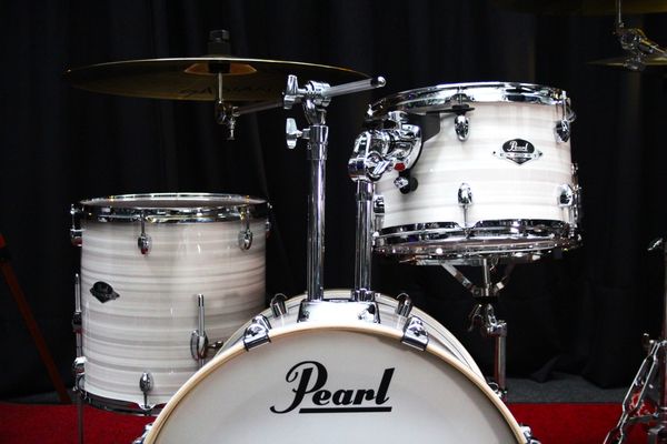 Pearl Export Jazz Fusion 4pc Drum Kit - Slipstream White