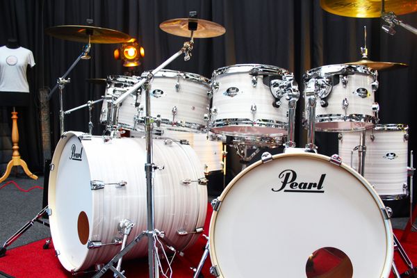 Pearl Export The Beast 9pc Drum Kit - Slipstream White
