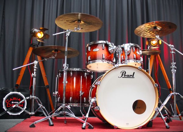 Pearl Vision Maple 22" 4pc Shell Pack- Volcanic Burst