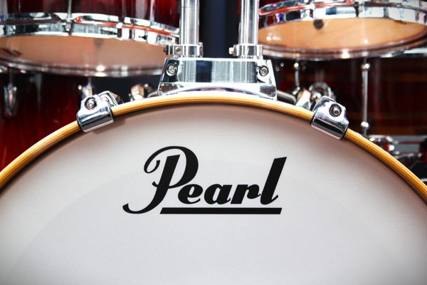 Pearl Vision Maple 22" 4pc Shell Pack- Volcanic Burst