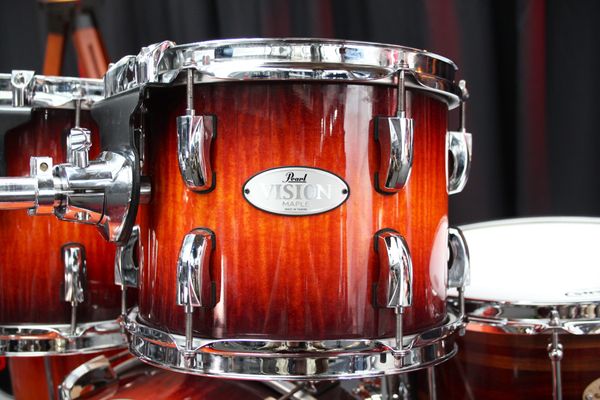Pearl Vision Maple 22" 4pc Shell Pack- Volcanic Burst