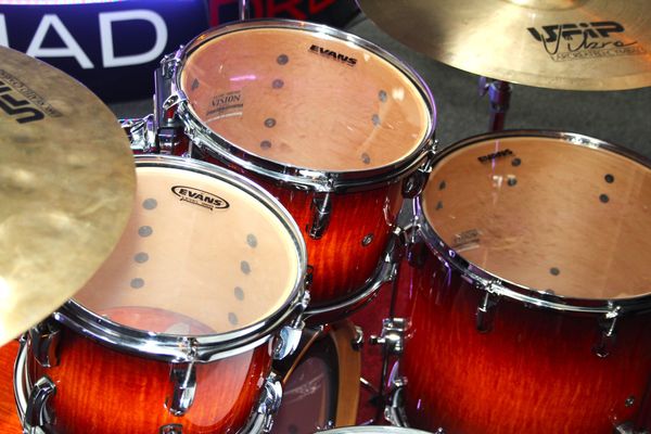 Pearl Vision Maple 22" 4pc Shell Pack- Volcanic Burst