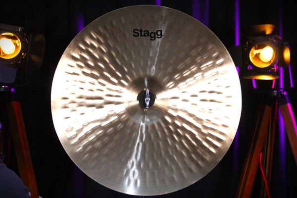 Stagg Genghis Silk Road 18'' Medium Exo Crash