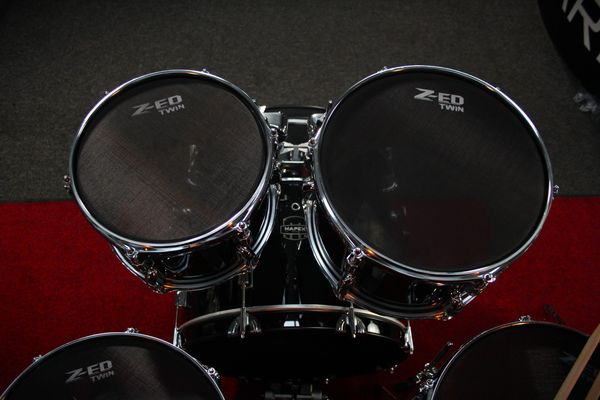 Stealth Low Volume Mapex Comet Fusion 18" 5pc Kit w/hardware - Dark Black
