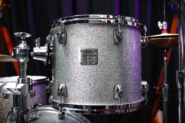 Yamaha Maple Custom Absolute 3pc 20'' Shell Pack - Silver Glitter