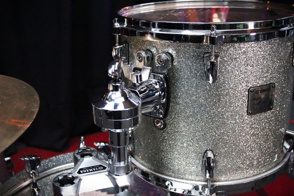 Yamaha Maple Custom Absolute 3pc 20'' Shell Pack - Silver Glitter