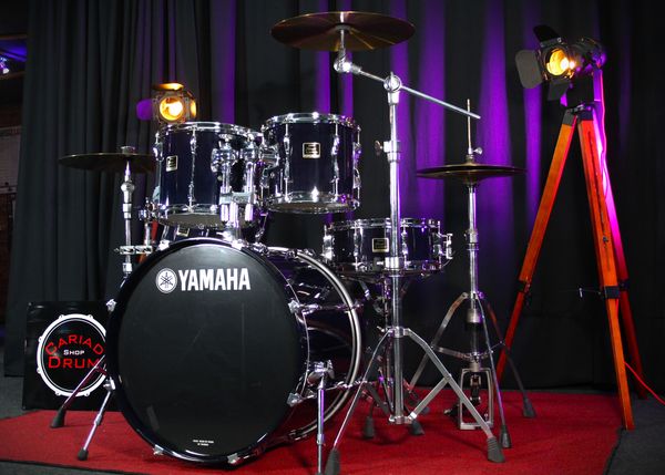 Yamaha Stage Custom 22'' 5pc Drum Kit w/hardware - Navy Blue