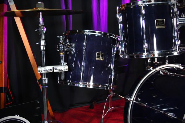 Yamaha Stage Custom 22'' 5pc Drum Kit w/hardware - Navy Blue